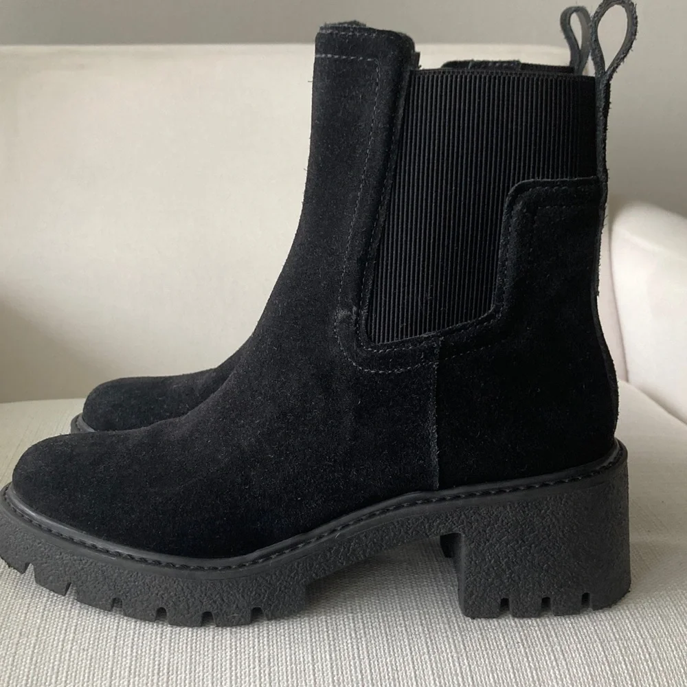 Chelsea & Violet Black Textured Ankle Boots